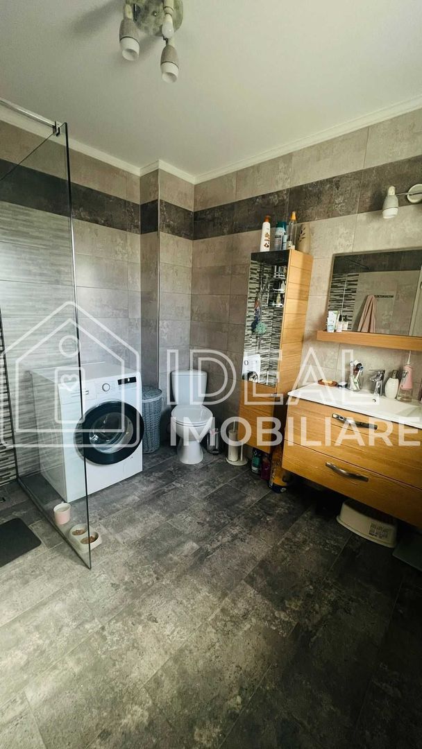 Triplex cu 5 camere complet mobilat si utilat, in SELIMBAR - Poză 11