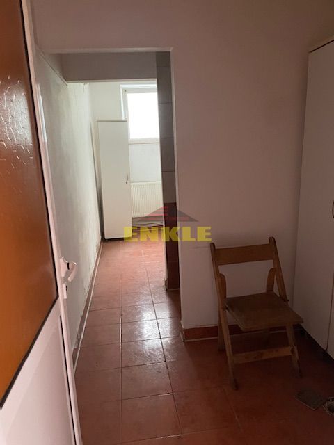 De vânzare: Hală industrială cu anexă birouri/apartament - Poză 11