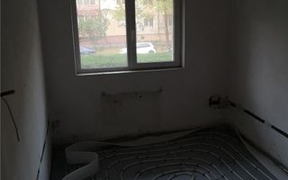 3 camere Bdul Dambovita parter cu balcon 2 bai - Poză 2