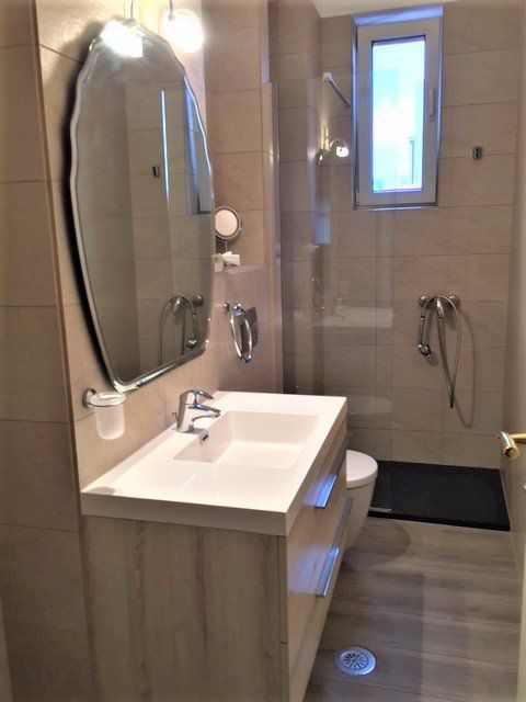 Vila - Piata Dorobanti D+P+E+M, an 2001, 290 mp, renovata - Poză 7