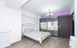 Apartament 3 camere, cartier Rovine, zona Posta - Poză 2