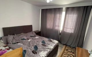 Apartament cu 3 camere - Piata Nicolina - 100.000 euro ! - Poză 3
