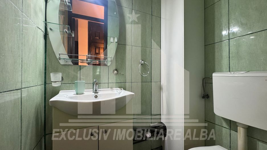 Apartament cu 3 camere decomandate, etaj intermediar, Ampoi 3 - Poză 3