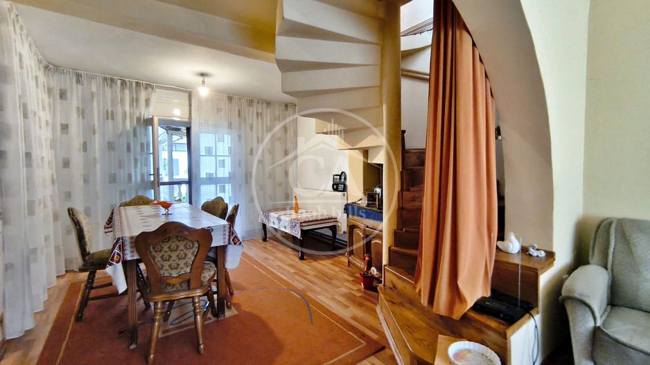 Casa de vânzare cu 7 camere de tip P+M in Sanmartin, Bihor - Poză 12