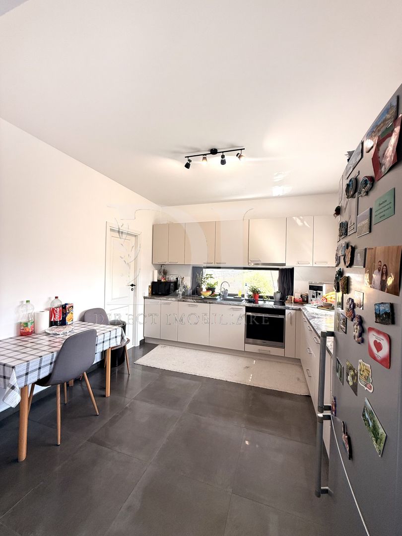 Casa la cheie / 4 camere / Zona Eroilor - Poză 2