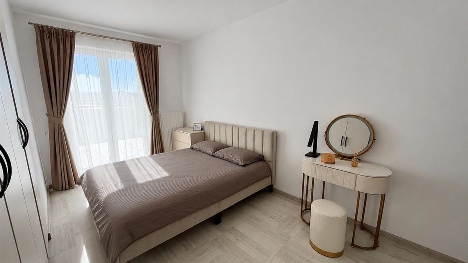 Penthouse modern cu 2 terase spectaculoase și parcare inclusă - Poză 9