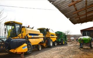 Vanzare ferma agricola Negru Voda - Constanta cu 240 hectare teren si utilaje - Poză 1