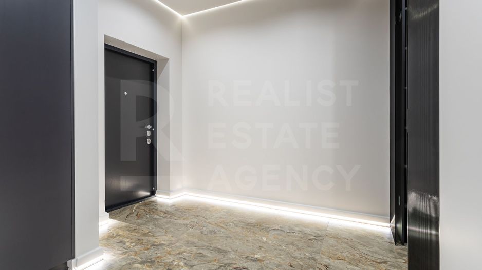 Chirie, apartament, 4 camere, str. Universității, Centru - Poză 1