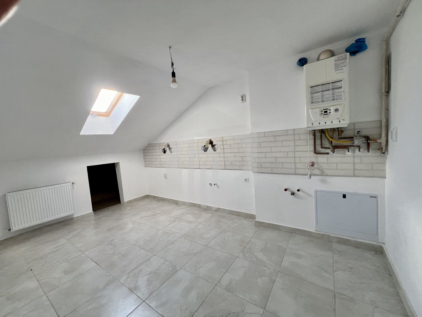 La CHEIE | Apartament 3 Camere | DECOMANDAT/Sos. Alba Iulia Turnisor - Poză 10