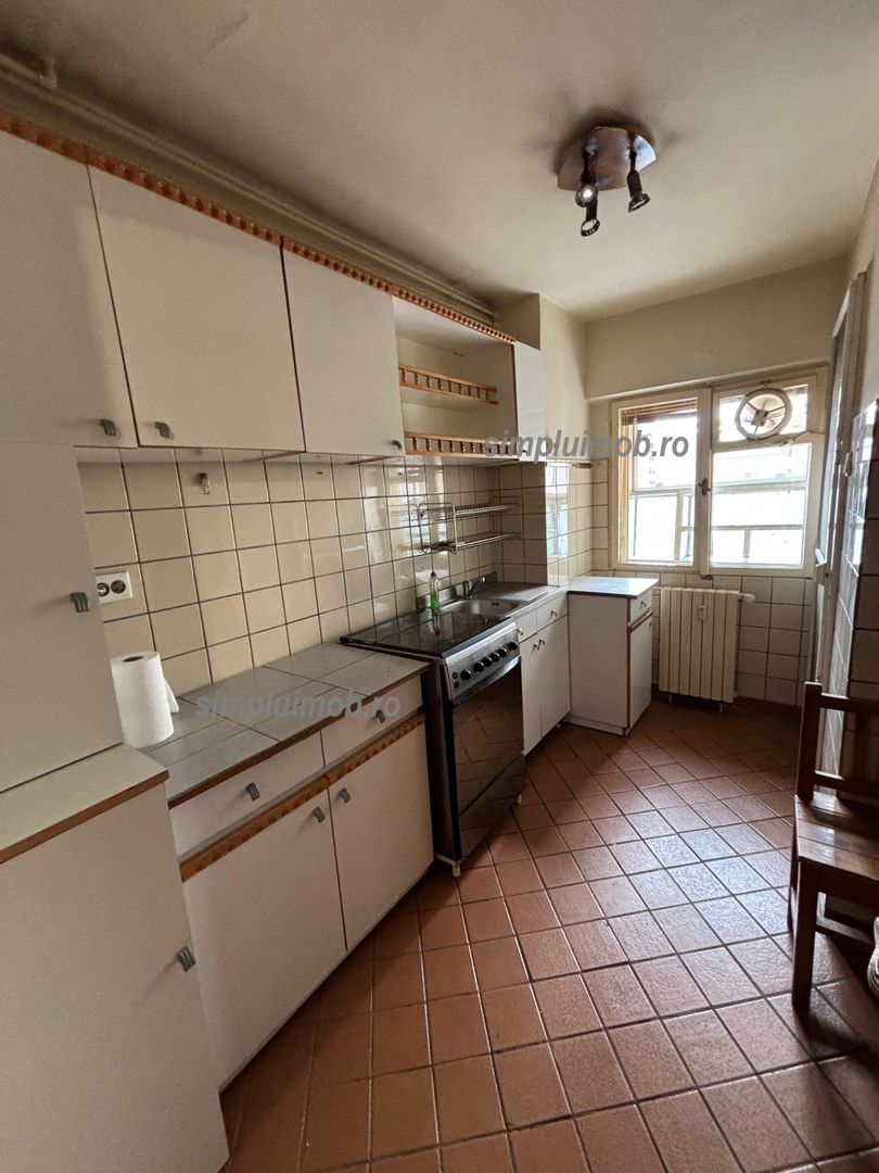 Unirii Decebal 3 camere decomandat 80 mp - Poză 14