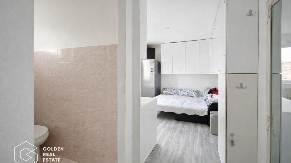 Garsoniera, etaj 3, langa facultate, zona Confectii - Poză 3