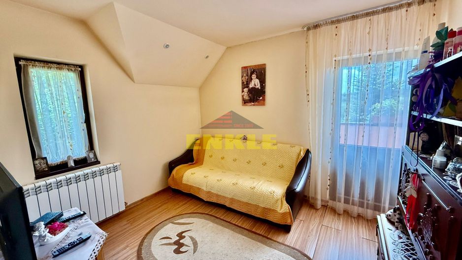 De vanzare casa P+M, 900 mp teren, zona Baisa - Poză 5