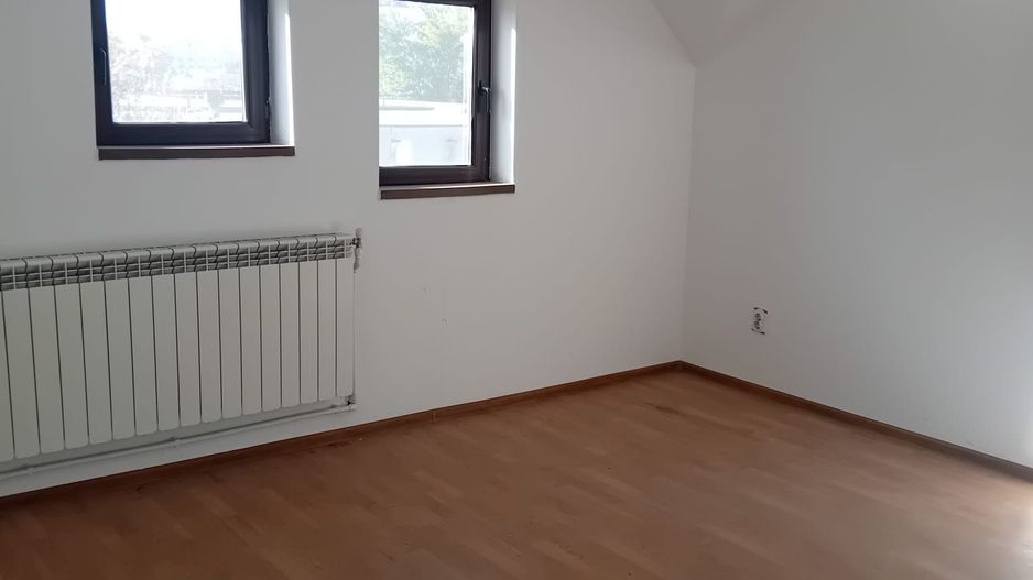 De vânzare – Casă D+P+2E+M în zona ultracentrală ideala pentru afacerea ta! - Poză 19