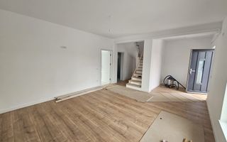 Vila insiruita - Popas Pacurari - Poză 5