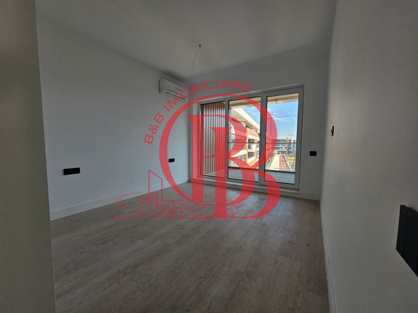 3 camere finalizat proiect Exclusivist cu piscina proprie - Poză 13