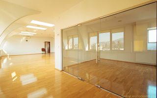 Inchiriere Spatiu exclusivist, vedere panoramică, luminos - Poză 8