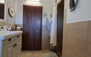 Vila individuala cu curte generoasa - Poză 27
