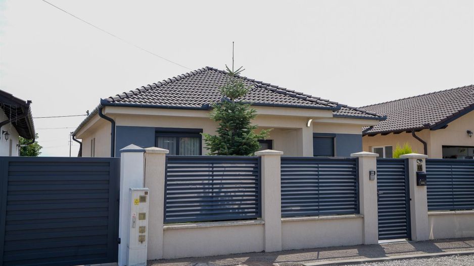 Casa la cheie la intrare in Santandrei - Poză 5