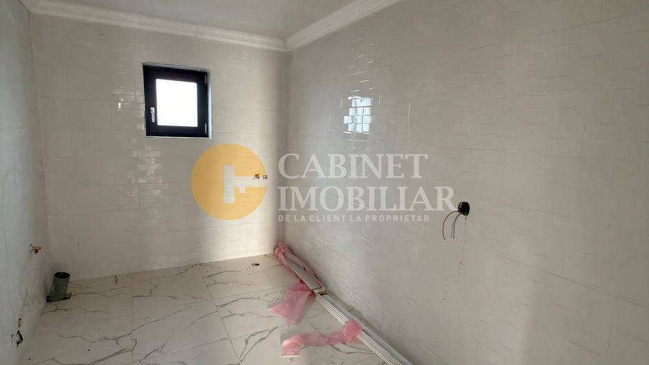 🏡 VILĂ DEOSEBITĂ 250 MP UTILI,1800 MP TEREN , TUTORA –  187.000 €! 🏡 - Poză 10