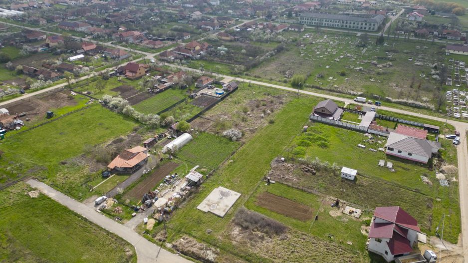 Teren intravilan cu fundație in Frumuseni - Poză 8