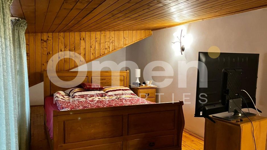 Vilă de închiriat – 260 mp utili, teren 1300 mp, 5 dormitoare, 3 băi, 3 balcoane - Poză 22