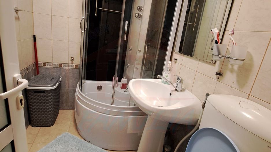 ✨De închiriat 2 camere, Micro 19, 380 Euro/luna - Poză 3