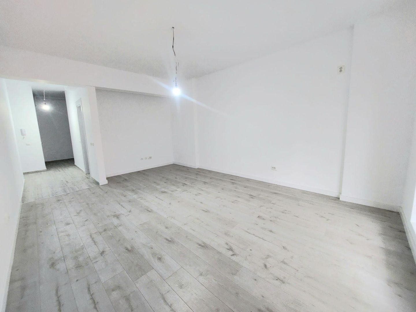 Garsoniera, Parcul Sebastian-Petre Ispirescu, etaj 2, 46.6 mp, BLOC NOU - Poză 2