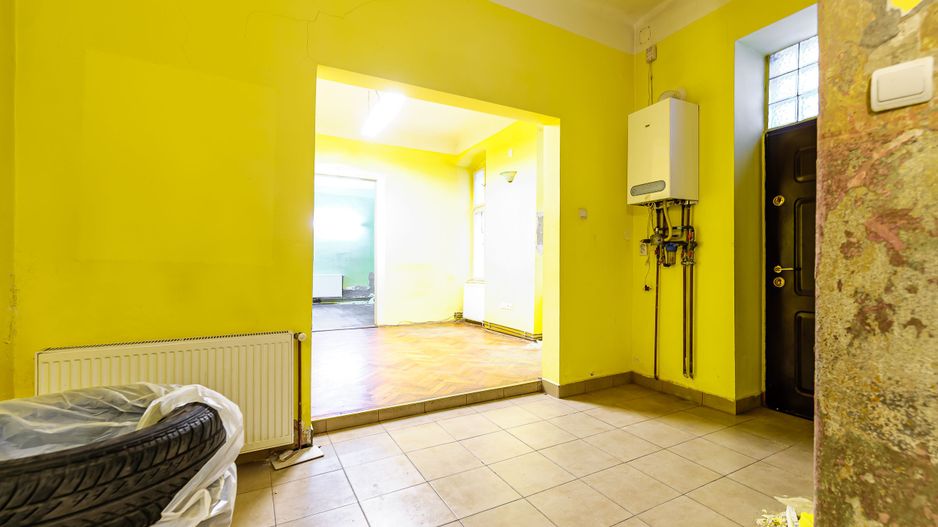 Spațiu de birouri situat pe strada N. Bălcescu. - Poză 3