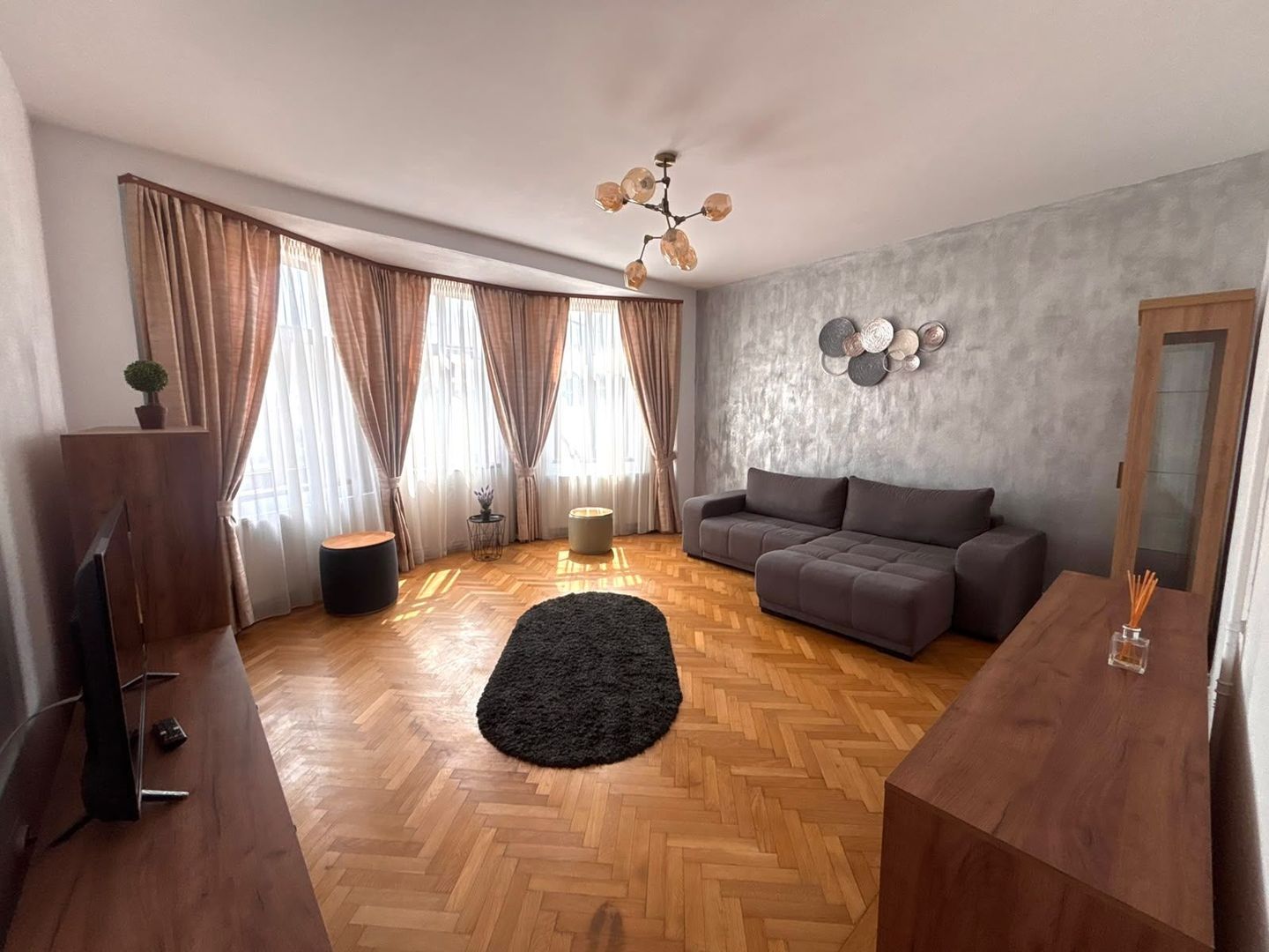 Apartament modern și elegant în zona Centrală - Poză 4