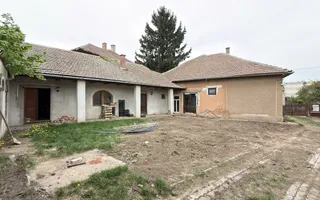 Proprietate cu 2 case | Teren 546 mp | Str. Albinelor Nr.18 - Carei - Poză 25