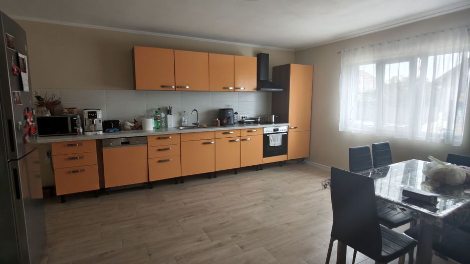 Individuala Parter Becicherecu Mic,4 Camere,2Bai,Panouri Fotovoltaice - Poză 7