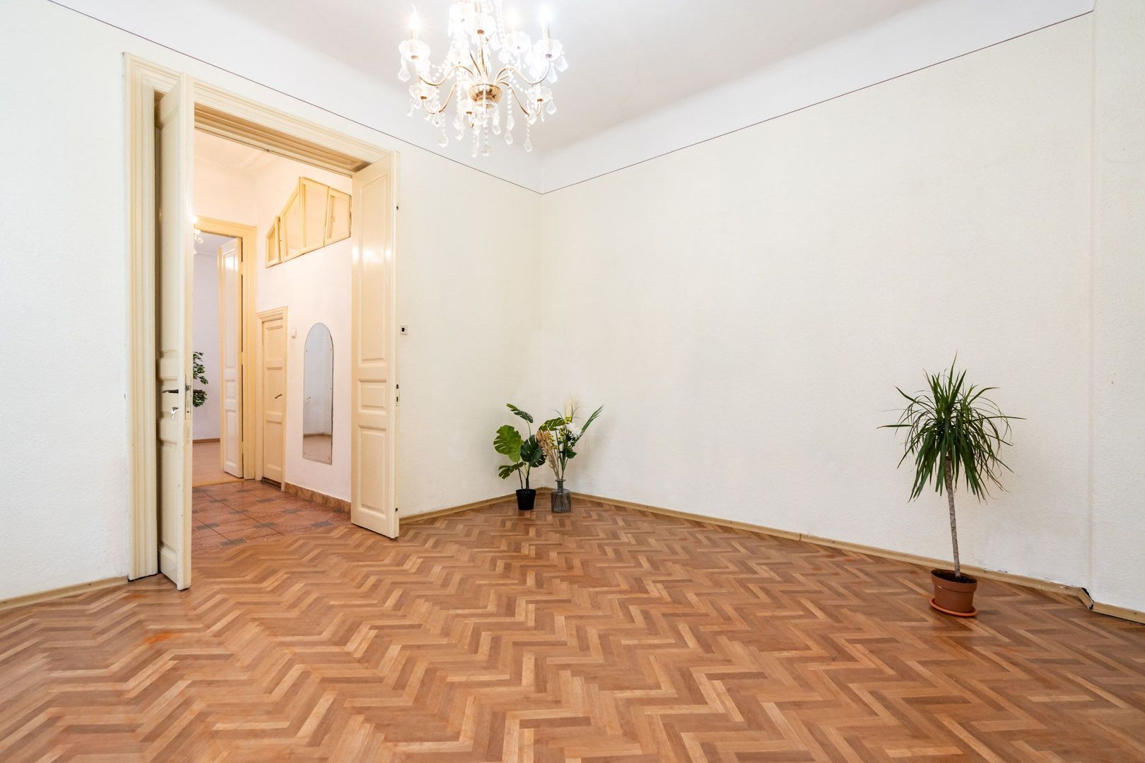 COMISION 0% - Casa 4 camere, singur curte, 400m de Bd Unirii - Teren 224 mp - Poză 4