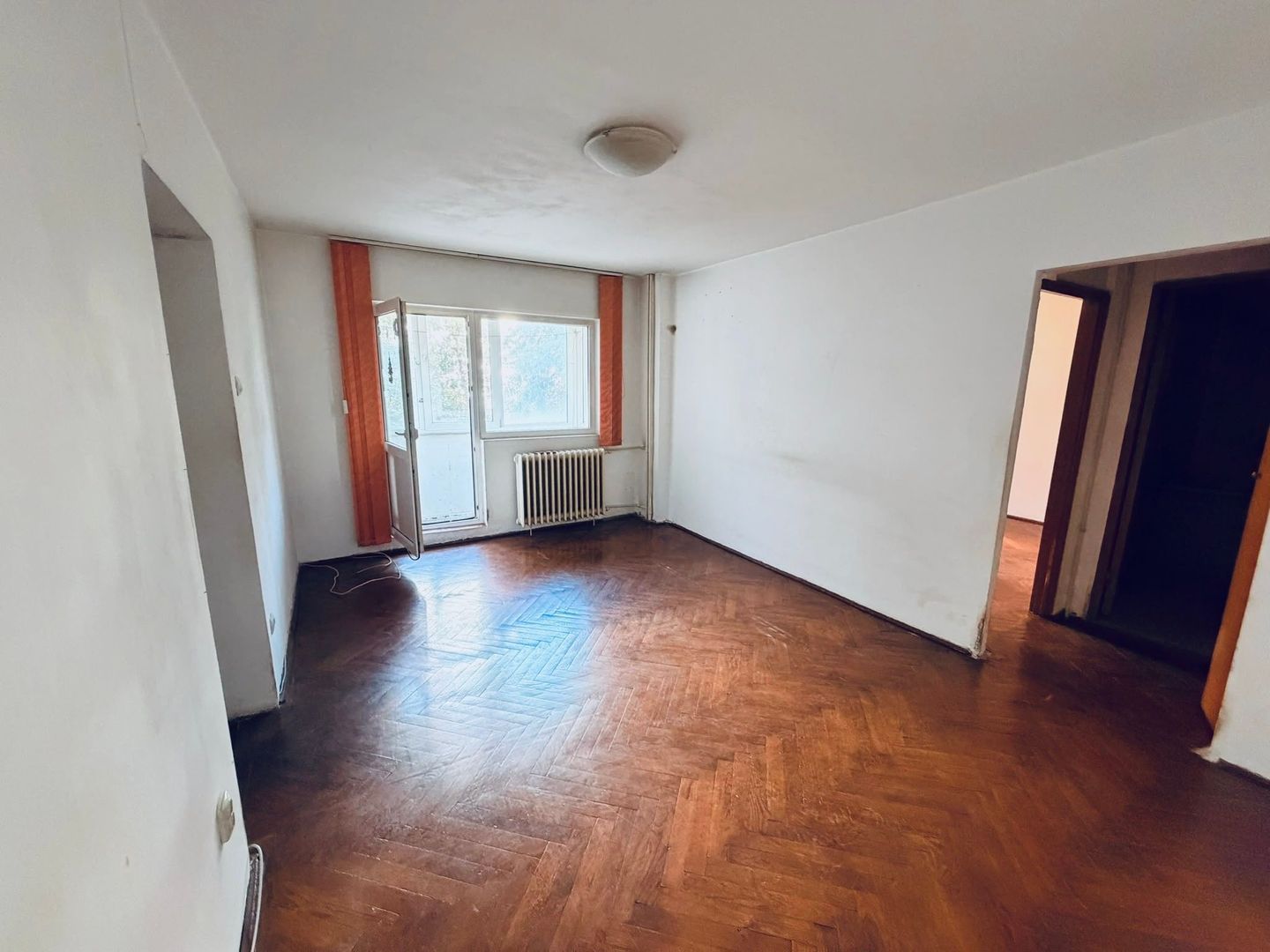 Apartament 4 camere | Calea Moșilor | Oportunitate excelentă - Poză 2