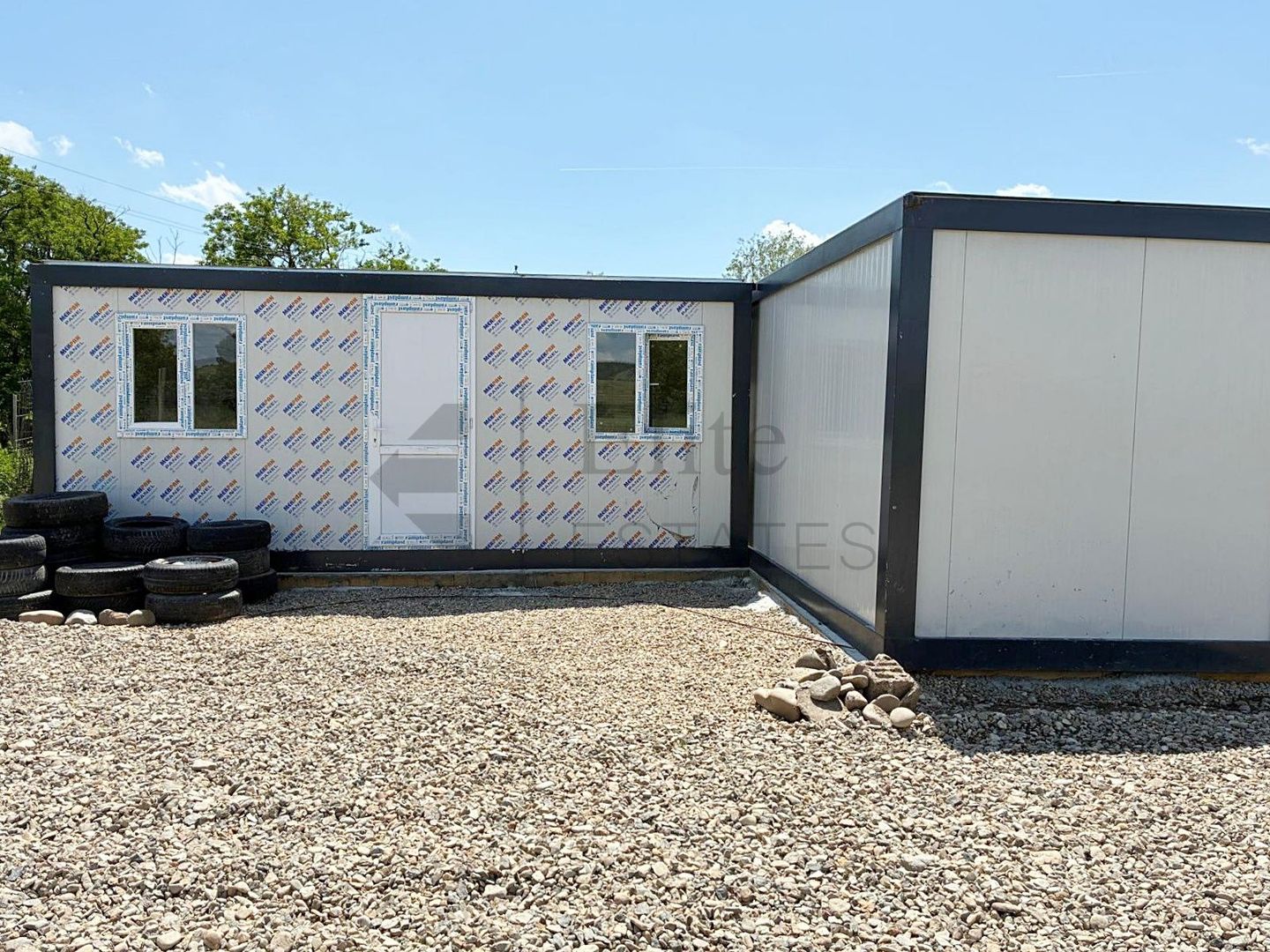 Teren 1637 mp cu 2 containere amenajate langa Barajul Tileagd - Poză 3