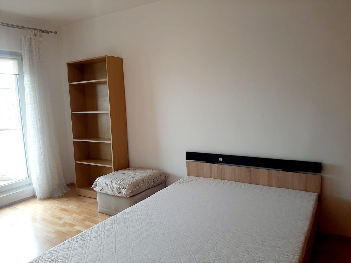 Apartament cu 3 camere pe Calea Dorobanților - Poză 1