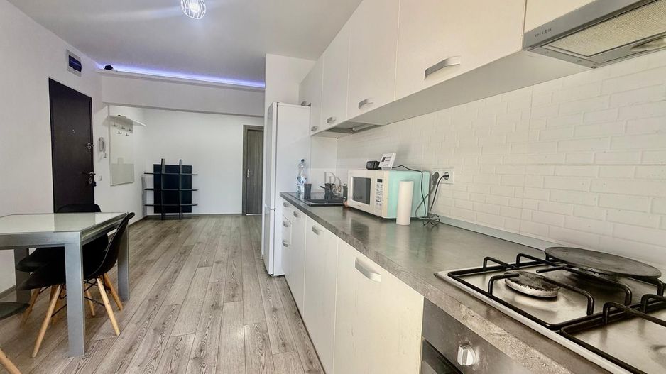 Apartament de inchiriat cu 3 camere decomandate-in Cartier Marasti - Poză 2