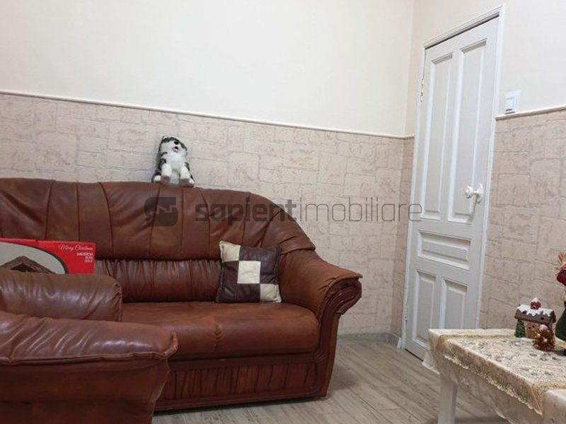 Casa cu 3 cam.in zona ultracentrala - Poză 5