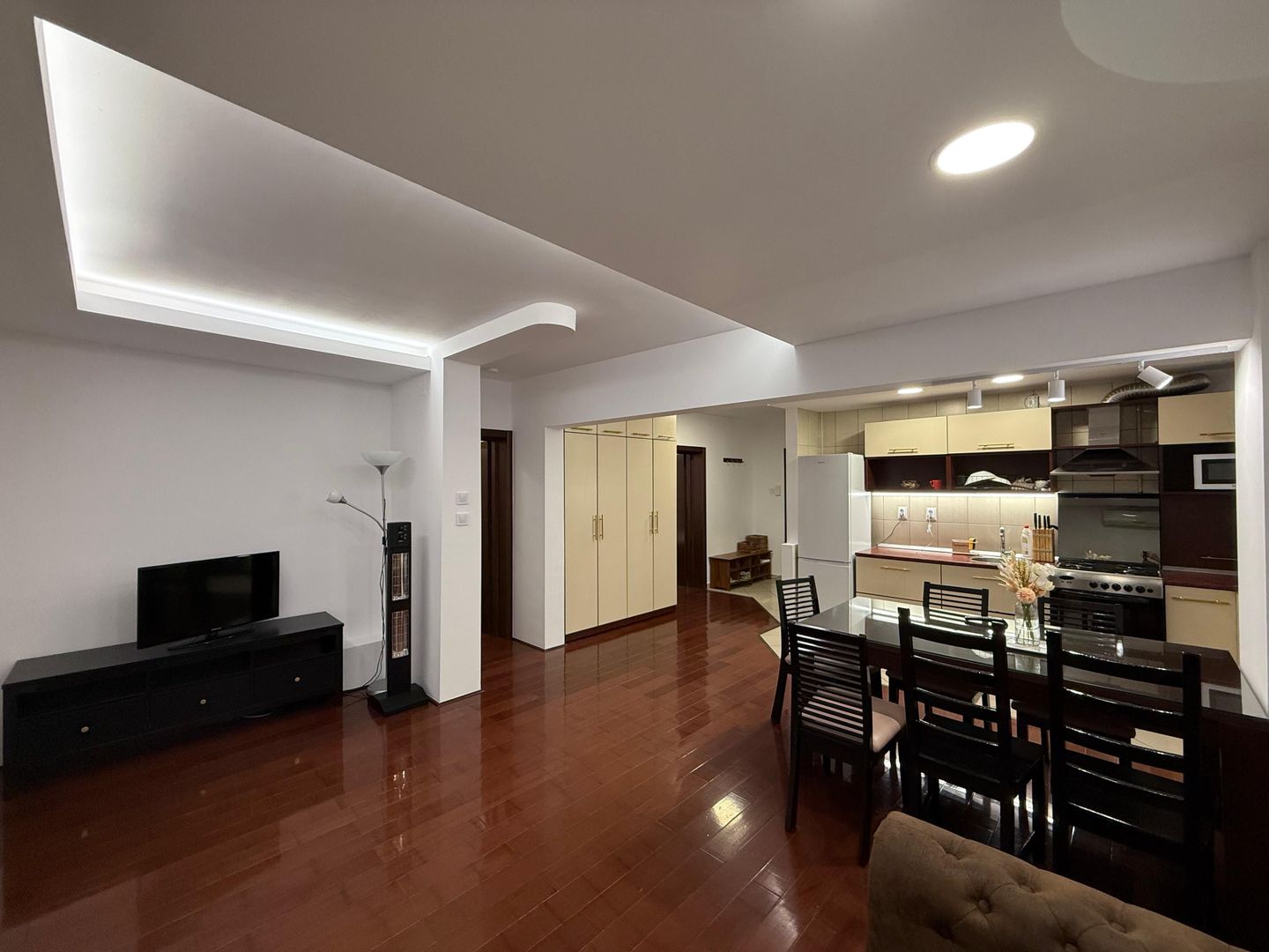 APARTAMENT 3 CAMERE CALEA CALARASI - Poză 2