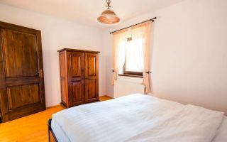 Investitie Valiug lacul Gozna Casa utilata 5 camere parau padure - Poză 15