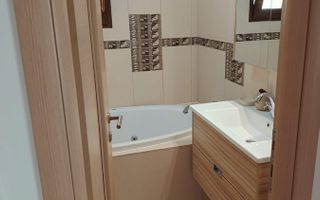 Închiriez apartament 3 camere, Piața Muncii, mobilat - Poză 8