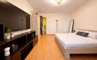 2 camere decomandate, lângă Baza Sportivă La Terenuri - Poză 1