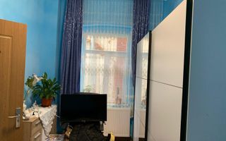 Apartament 2 camere de 50 mp la curte comuna in Sinaia - Poză 4