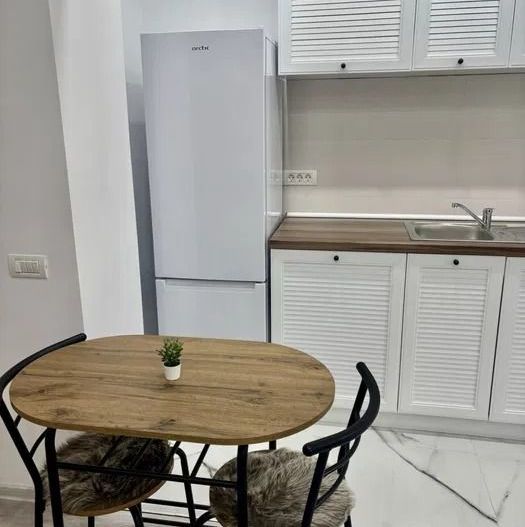 AP. 2 CAMERE GORJULUI, PRIMA INCHIRIERE, BLOC NOU, METROU 10 MINUTE - Poză 3