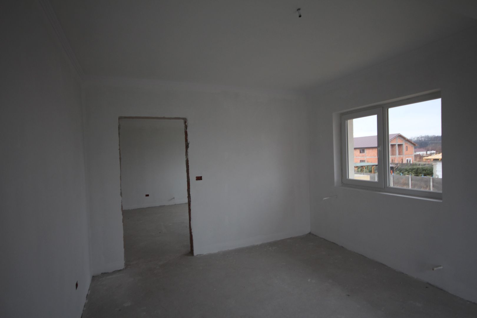 Apartamet 3 camere in Ghiroda - Poză 1