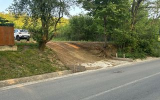 Teren intravilan de 600 mp pe Șoseaua Bârnova, lângă Biserica Catolică - Poză 3