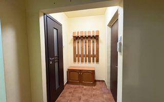 Apartament spațios cu 3 camere, 2 băi și multe avantaje - Poză 13