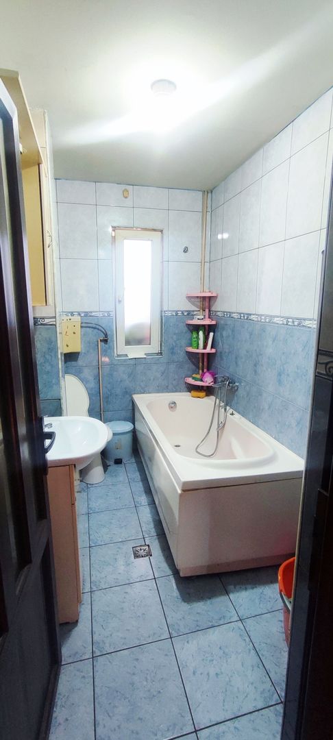 Apartament cu 3 camere in Craiter - Poză 11