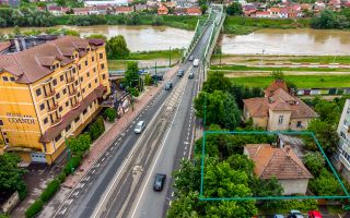 Vilă cu potențial pe Calea Romanilor - Poză 1