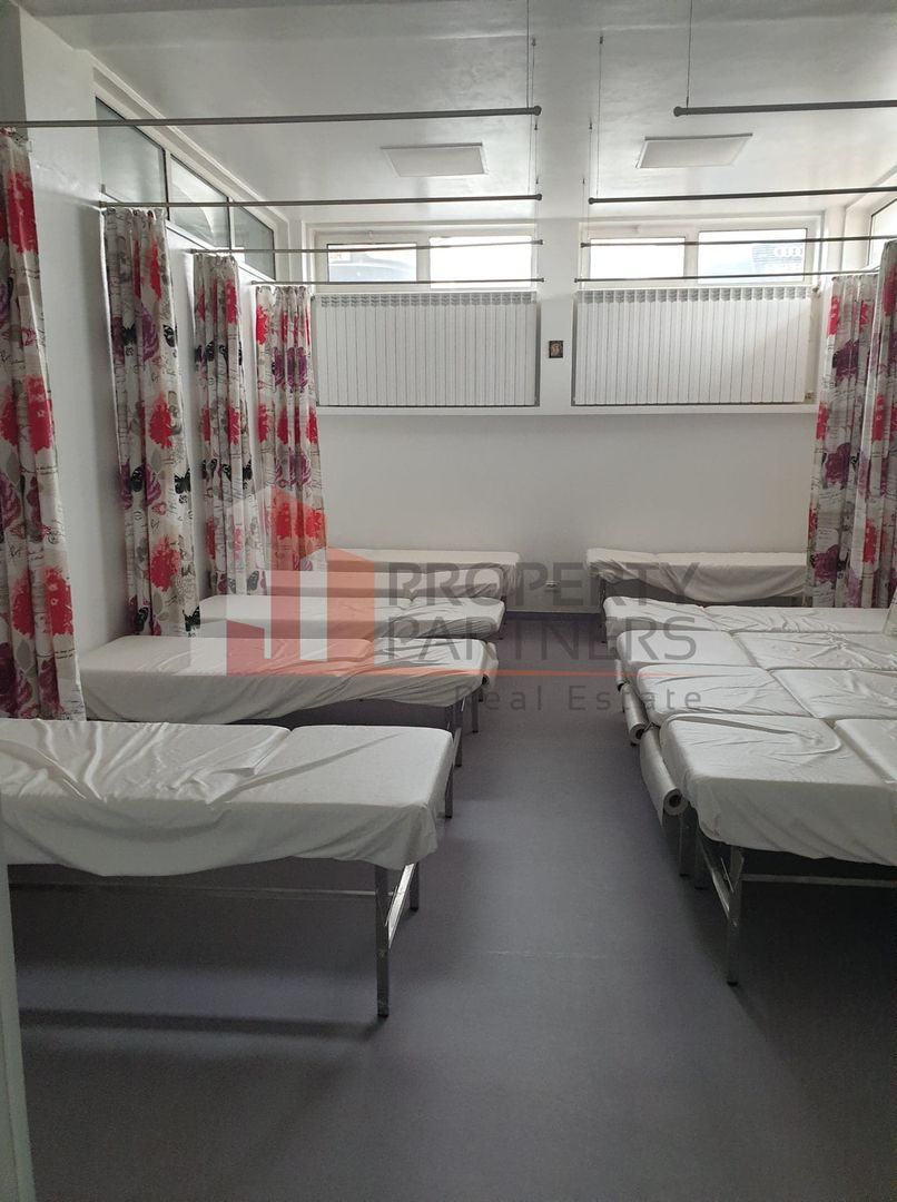 561 mp amenajati pentru clinica medicala - Poză 21