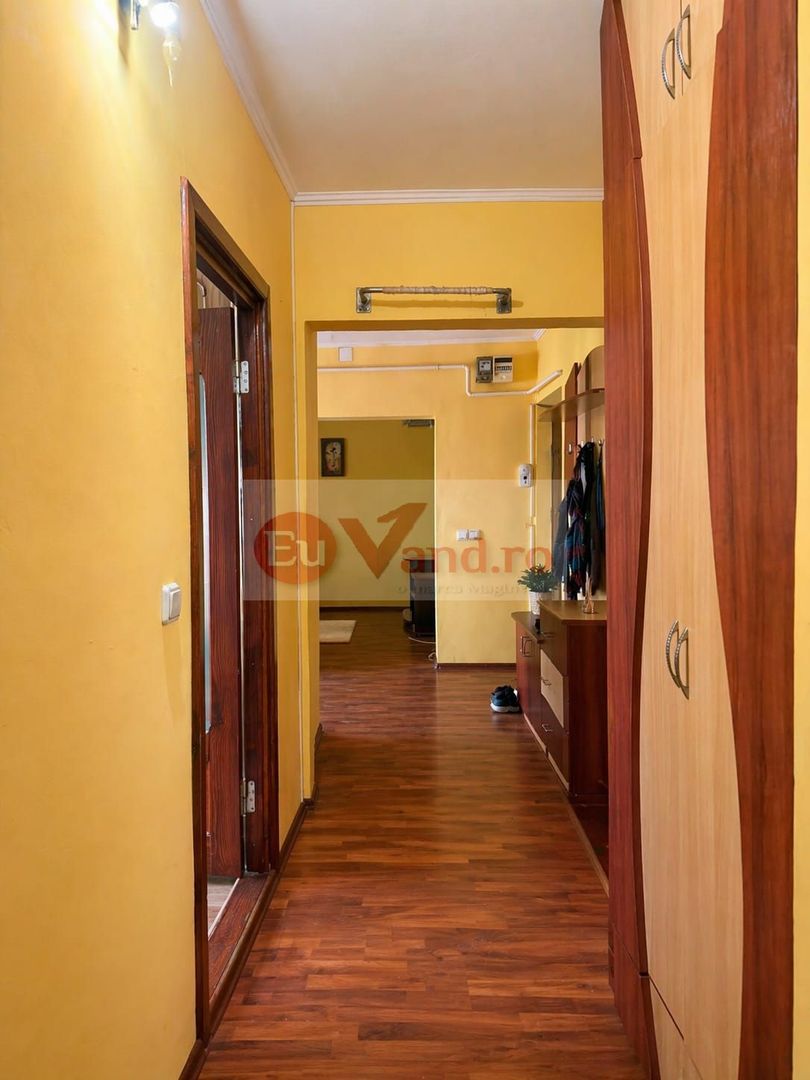 De vanzare apartament cu 4 camere, Dunarea Mall, 85.000 euro - Poză 3